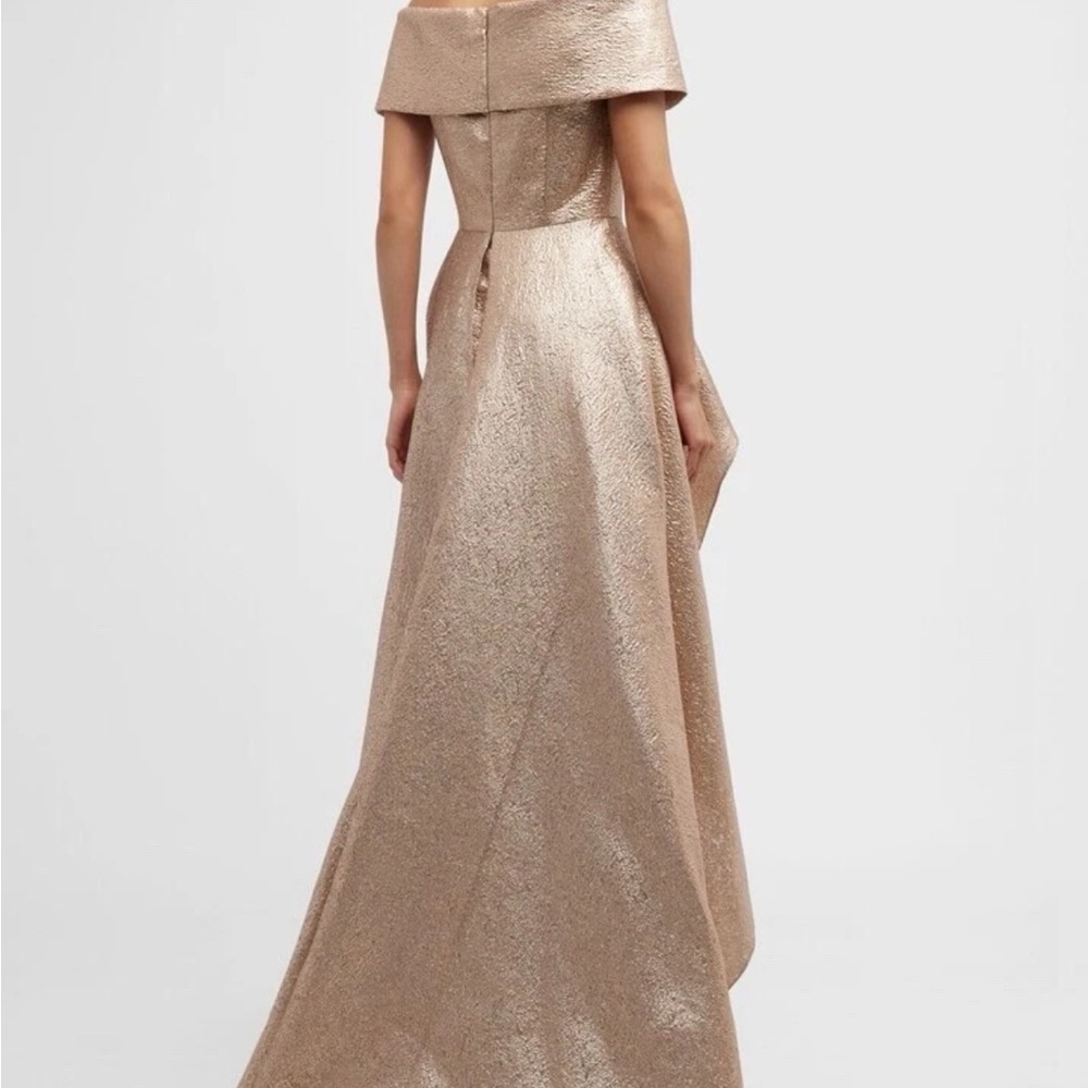 🥂🍾🎊 Teri Jon Gold/bronze metallic Dress - Picture 2 of 13